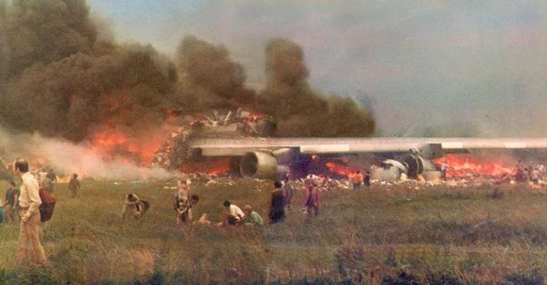 O zi pentru ISTORIE. Cea mai mare catastofă aviatică din istorie. Remember Tenerife, 1977