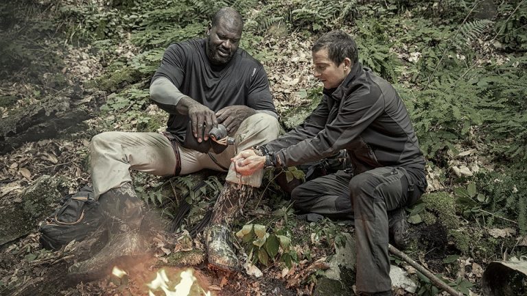 Bear Grylls, vedete în sălbăticie. Pe lista neagră: Shaquille O’Neal, Courteney Cox sau Mel B…