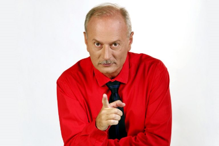 Toni Grecu: Show-ul politic de la tv e stand-up curat. Nu râzi în hohote, dar la sfârşit tot te ridici în picioare şi aplauzi