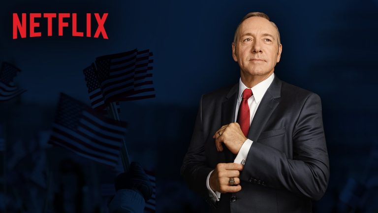 HOUSE OF CARDS se întoarce pe Netflix. De astăzi. Sau ce inseamnă când viaţa bate filmul