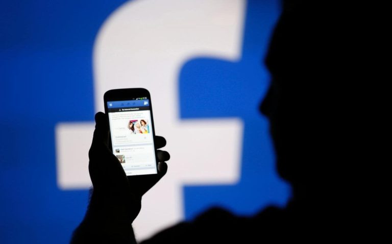 Regulile SECRETE ale Facebook despre sex, terorism şi violenţă. A devenit Facebook cel mai mare cenzor din lume?