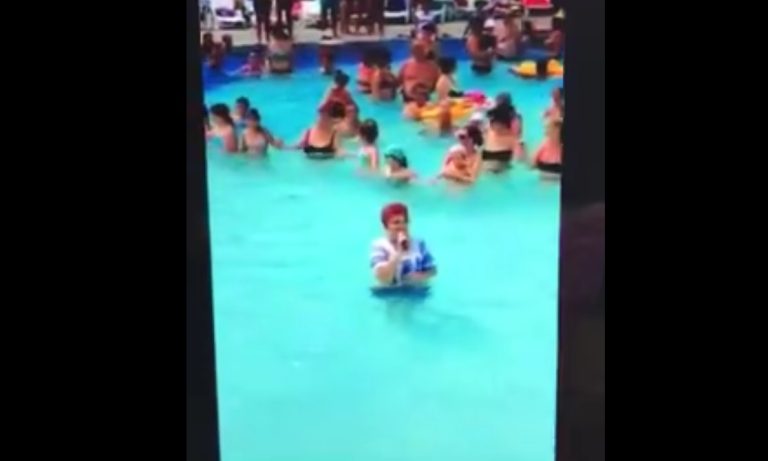 Culmea mitocăniei. Cum e mă, să faci hora în piscină? Și folclorista să-ți cânte, îmbrăcată