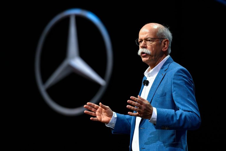 Lumea peste 20 de ani. Viitorul – frumos și înspăimânător în același timp. Ce predicții face Dieter Zetsche, director Mercedes-Benz