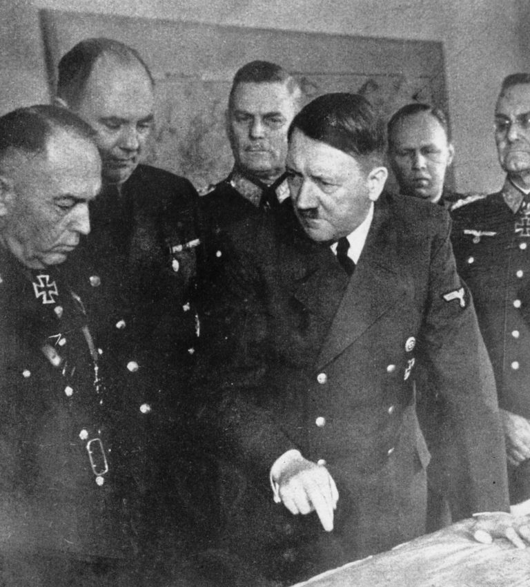 Diseară, pe HISTORY “Regele care l-a păcălit pe Hitler”