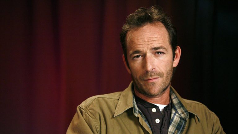 A murit Luke Perry, celebru pentru “Beverly Hills, 90210”. Decesul, în ziua în care s-a anunțat continuarea serialului