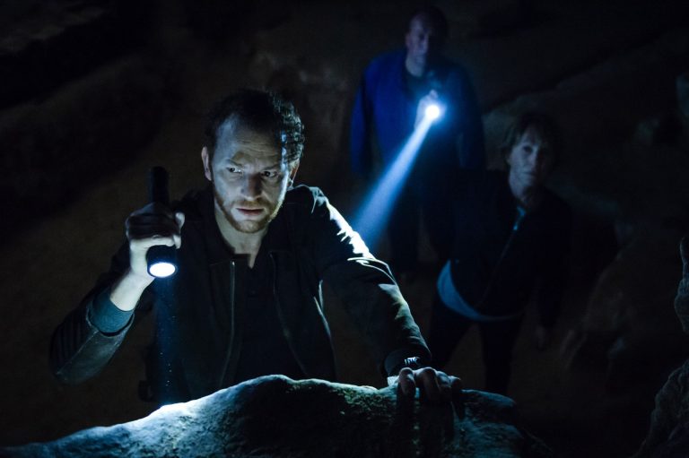 FOCUS SAT TV investighează disparițiile din catacombele Parisului în serialul NOX